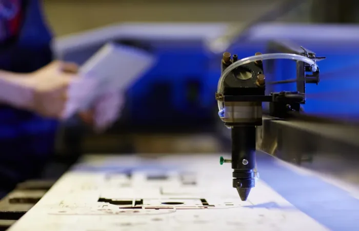 Lazer ve CNC Kesim Sistemleri ile Tabelada Kalite Nasıl blog